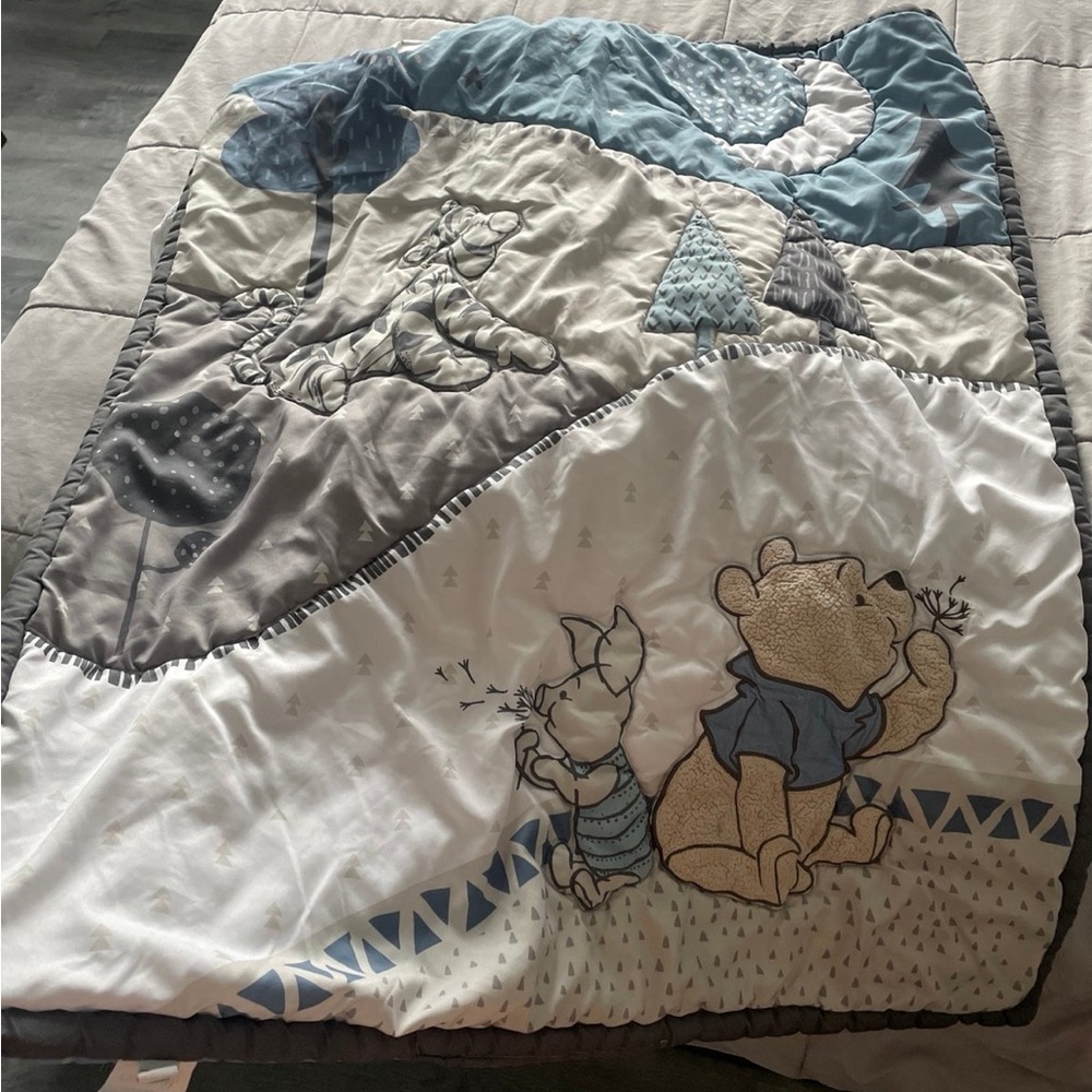 Winnie the Pooh crib set